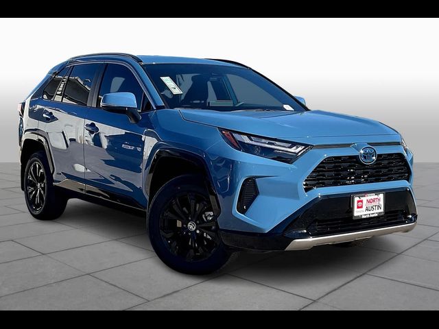 2024 Toyota RAV4 Hybrid SE