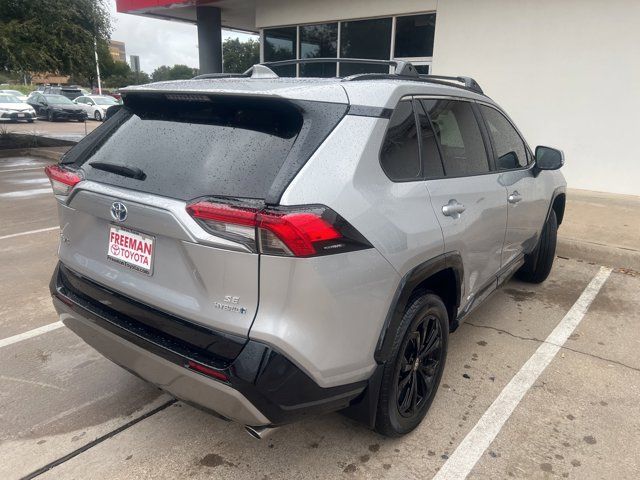 2024 Toyota RAV4 Hybrid SE