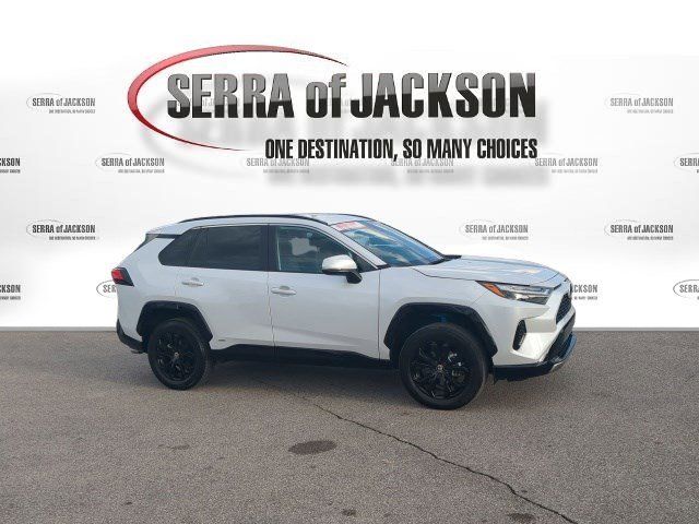 2024 Toyota RAV4 Hybrid SE