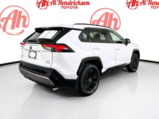 2024 Toyota RAV4 Hybrid SE