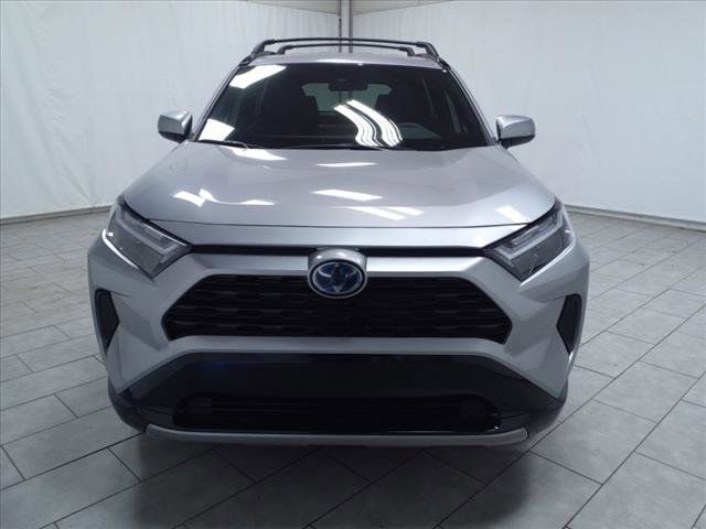 2024 Toyota RAV4 Hybrid SE