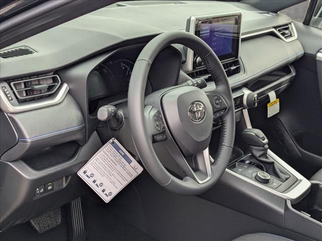 2024 Toyota RAV4 Hybrid SE