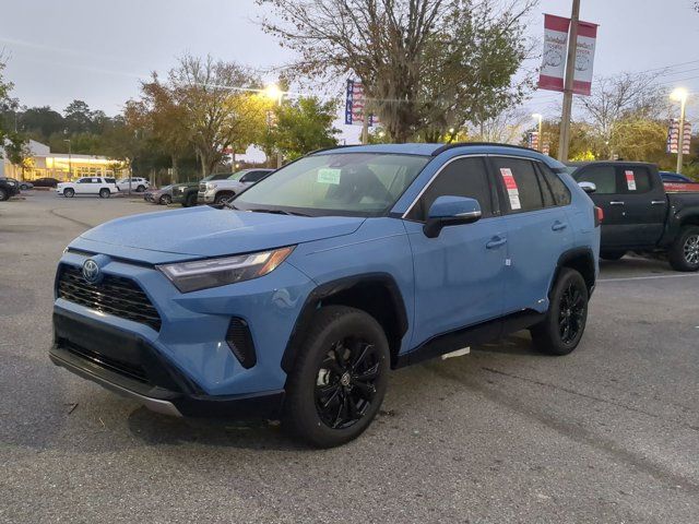 2024 Toyota RAV4 Hybrid SE