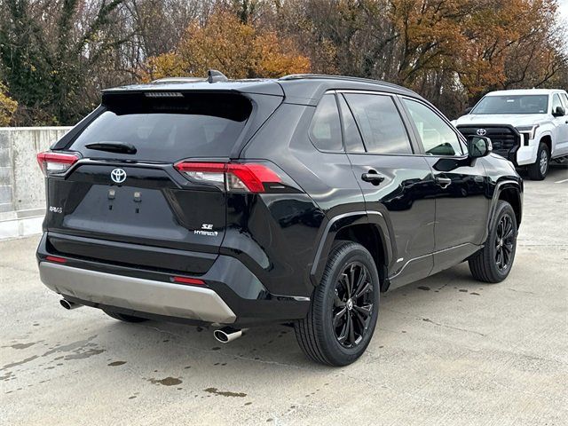 2024 Toyota RAV4 Hybrid SE