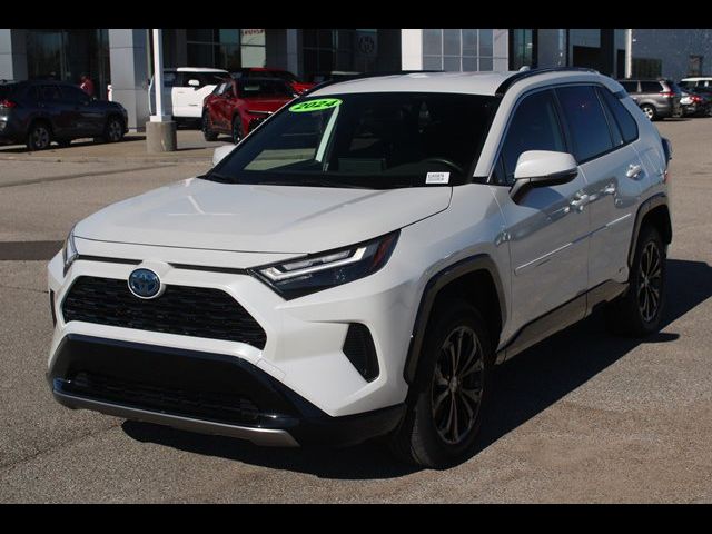 2024 Toyota RAV4 Hybrid SE