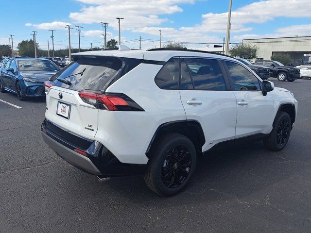 2024 Toyota RAV4 Hybrid SE