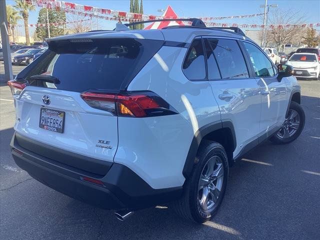 2024 Toyota RAV4 Hybrid XLE