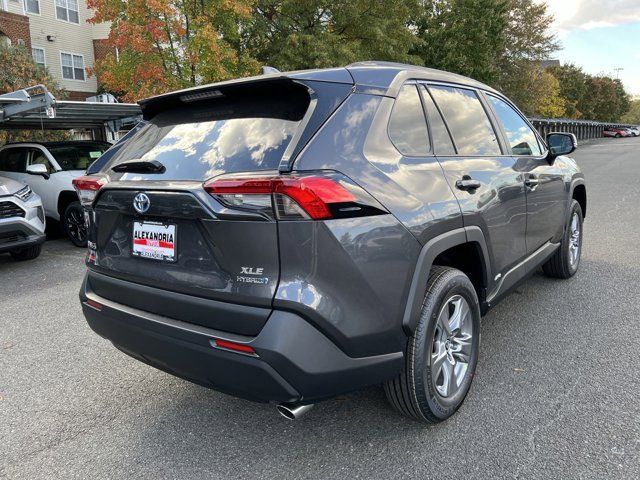 2024 Toyota RAV4 Hybrid XLE