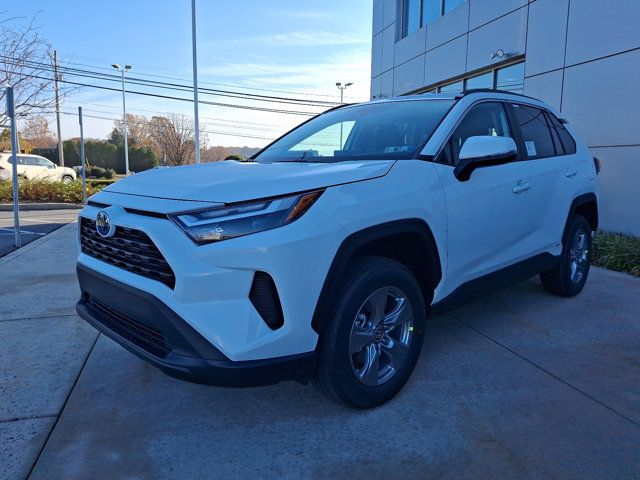 2024 Toyota RAV4 Hybrid XLE