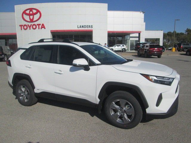 2024 Toyota RAV4 Hybrid XLE