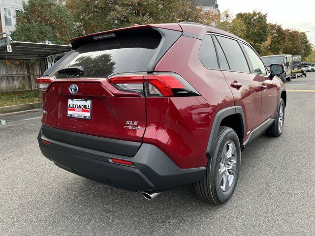 2024 Toyota RAV4 Hybrid XLE