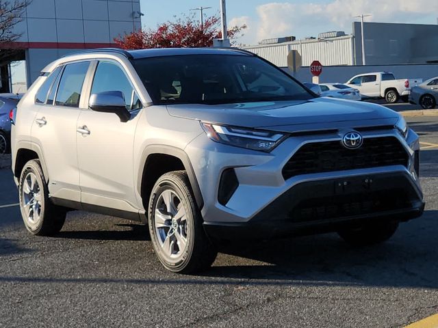 2024 Toyota RAV4 Hybrid XLE