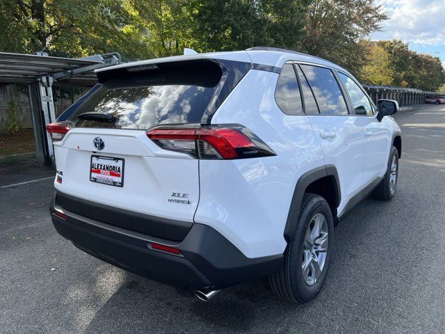 2024 Toyota RAV4 Hybrid XLE