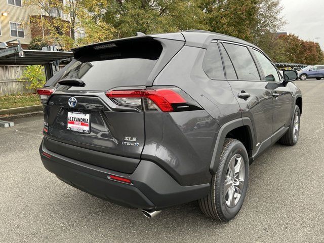 2024 Toyota RAV4 Hybrid XLE