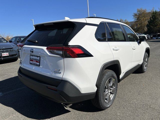 2024 Toyota RAV4 Hybrid XLE