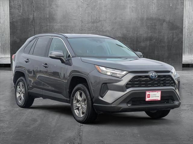 2024 Toyota RAV4 Hybrid XLE