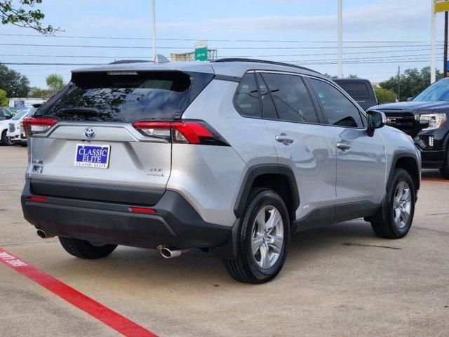 2024 Toyota RAV4 Hybrid XLE