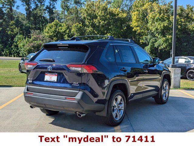 2024 Toyota RAV4 Hybrid XLE