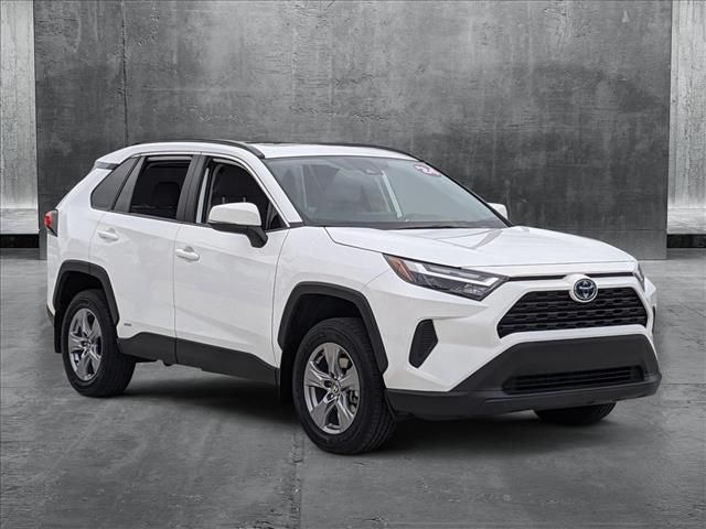 2024 Toyota RAV4 Hybrid XLE