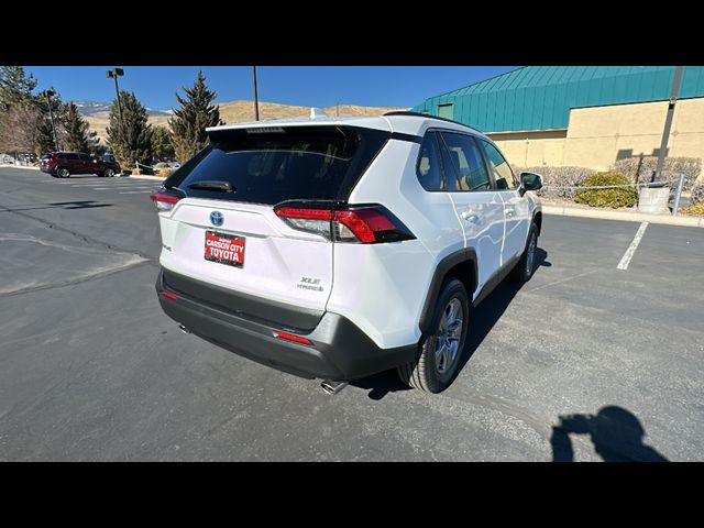 2024 Toyota RAV4 Hybrid XLE