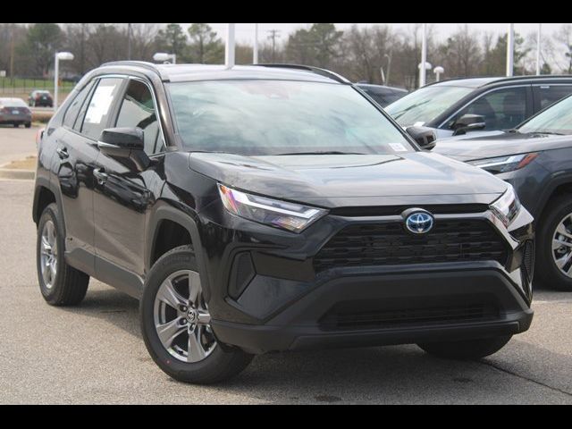 2024 Toyota RAV4 Hybrid XLE