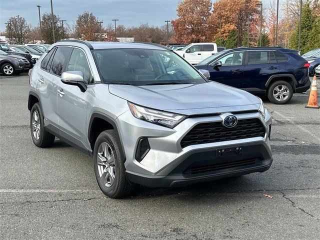 2024 Toyota RAV4 Hybrid XLE