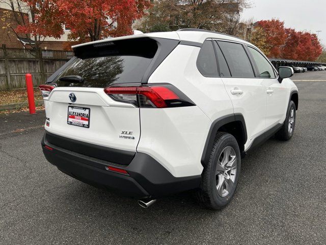 2024 Toyota RAV4 Hybrid XLE