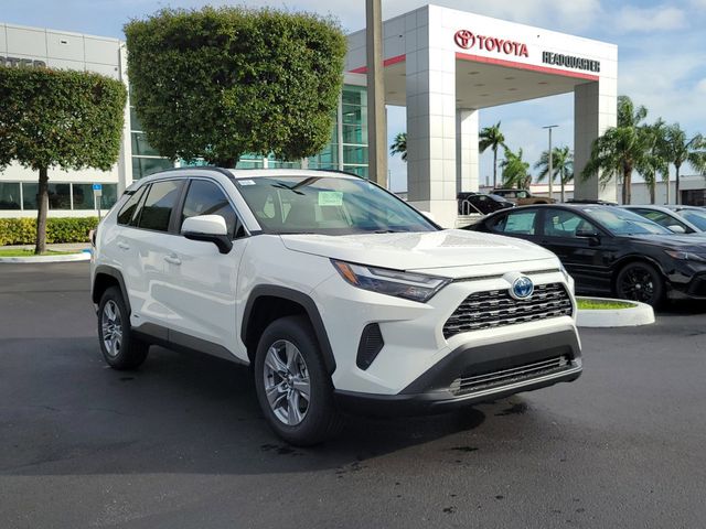 2024 Toyota RAV4 Hybrid XLE