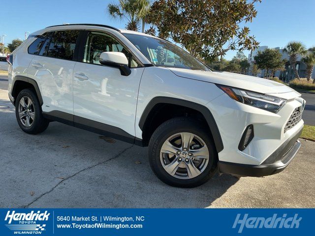 2024 Toyota RAV4 Hybrid XLE