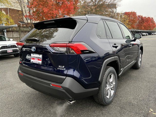 2024 Toyota RAV4 Hybrid XLE