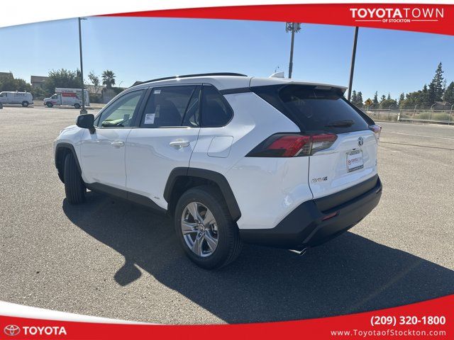 2024 Toyota RAV4 Hybrid XLE