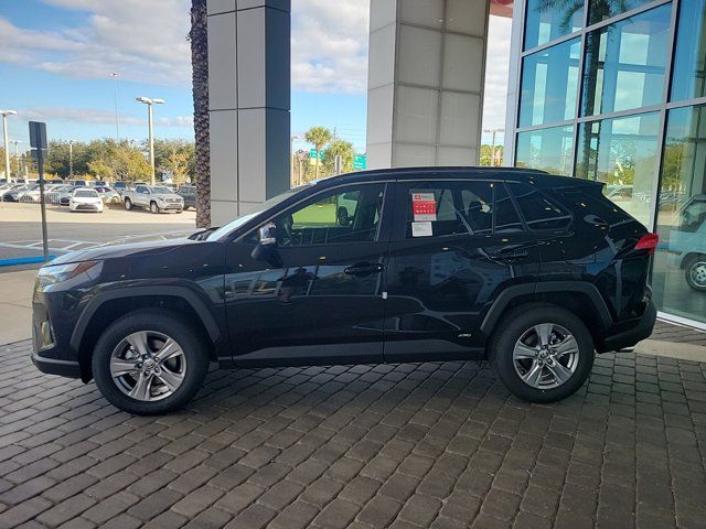 2024 Toyota RAV4 Hybrid XLE