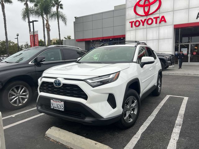 2024 Toyota RAV4 Hybrid XLE