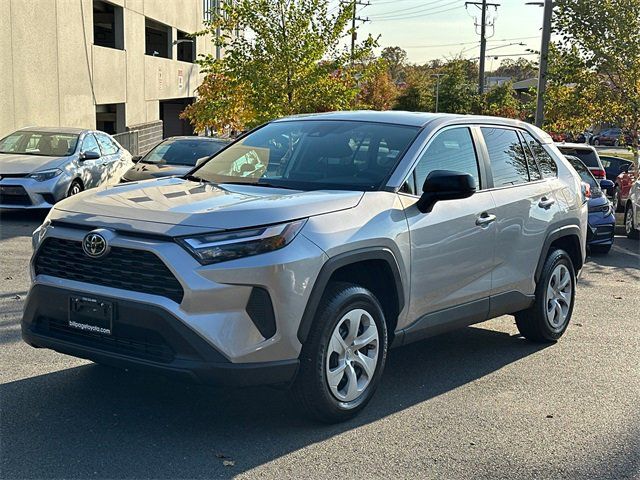 2024 Toyota RAV4 LE