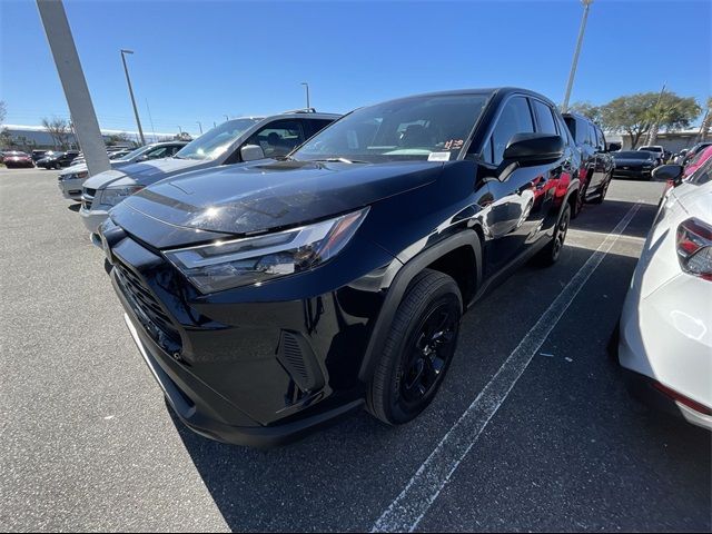 2024 Toyota RAV4 LE