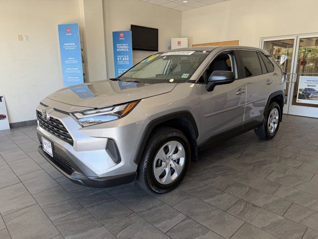 2024 Toyota RAV4 LE