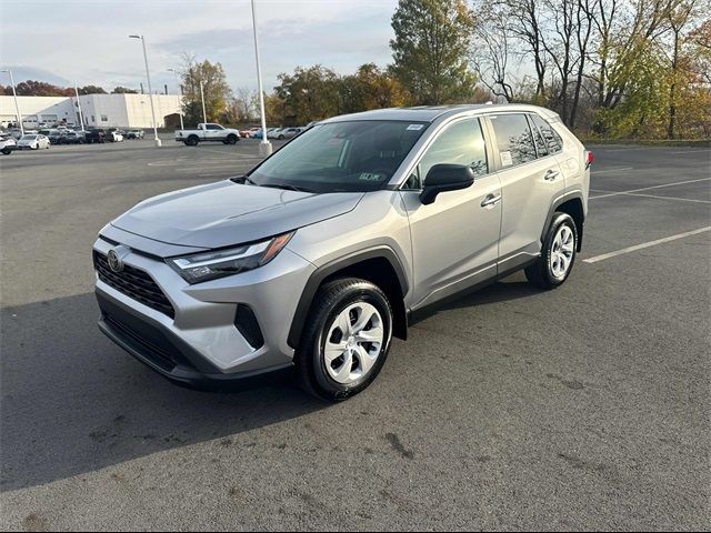 2024 Toyota RAV4 LE