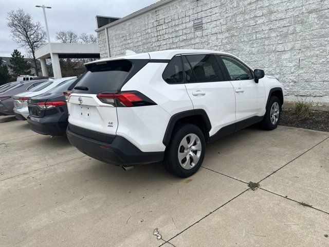 2024 Toyota RAV4 LE