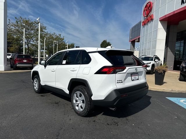 2024 Toyota RAV4 LE