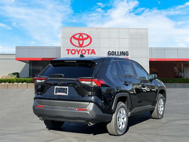 2024 Toyota RAV4 LE