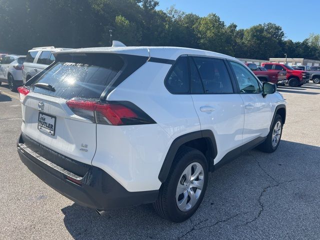 2024 Toyota RAV4 LE