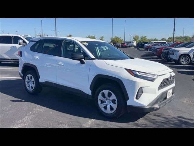 2024 Toyota RAV4 LE