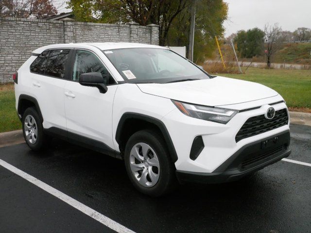 2024 Toyota RAV4 LE