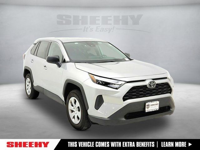 2024 Toyota RAV4 LE