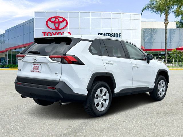 2024 Toyota RAV4 LE