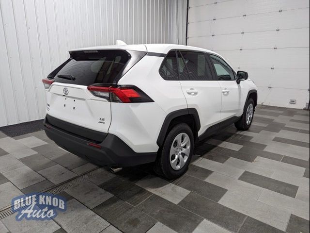 2024 Toyota RAV4 LE