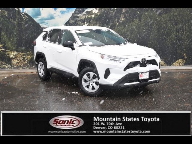 2024 Toyota RAV4 LE