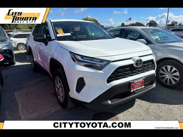 2024 Toyota RAV4 LE