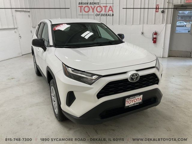 2024 Toyota RAV4 LE