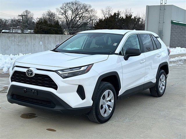 2024 Toyota RAV4 LE